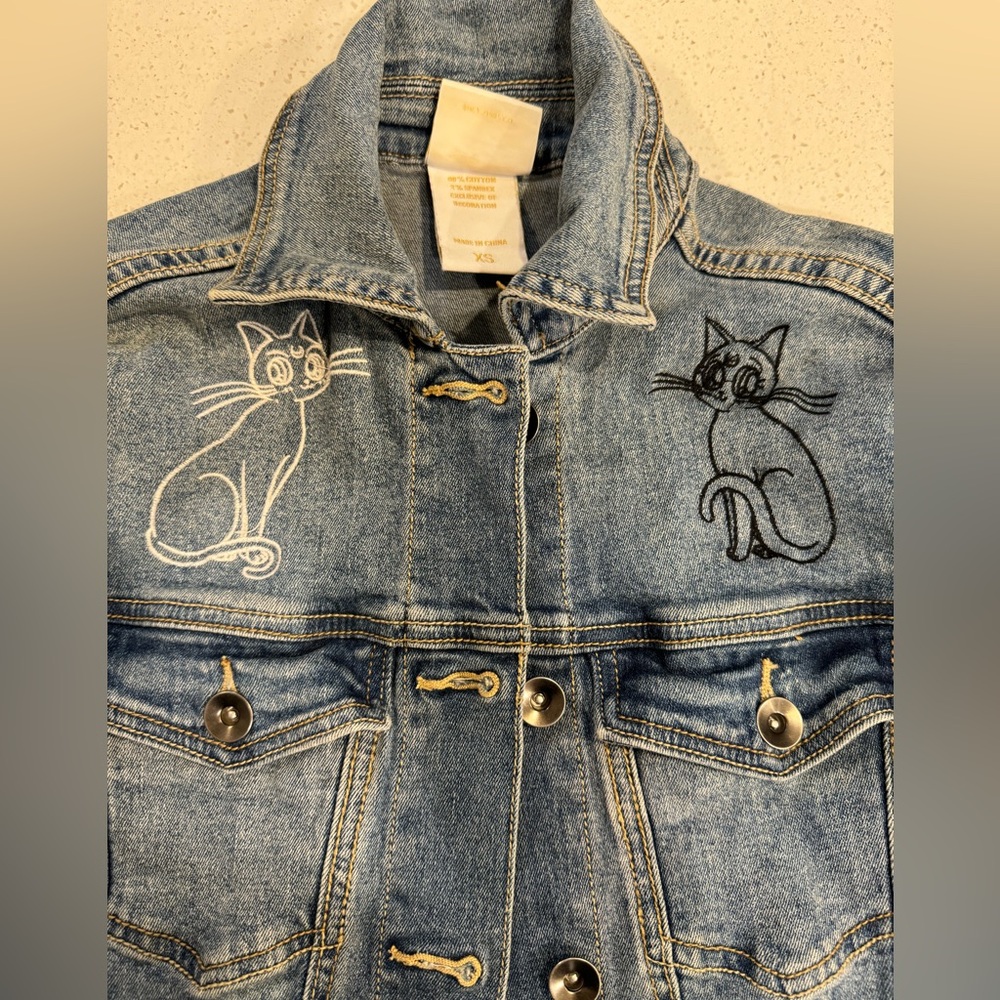 Sailor Moon Silhouette Denim Jean Jacket BoxLunch Exclusive Women XS Anime RARE